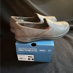 NWT Sketchers On-the-Go Go Walk Lite Women’s Casual Shoe - Chocolate Brown- Sz 9